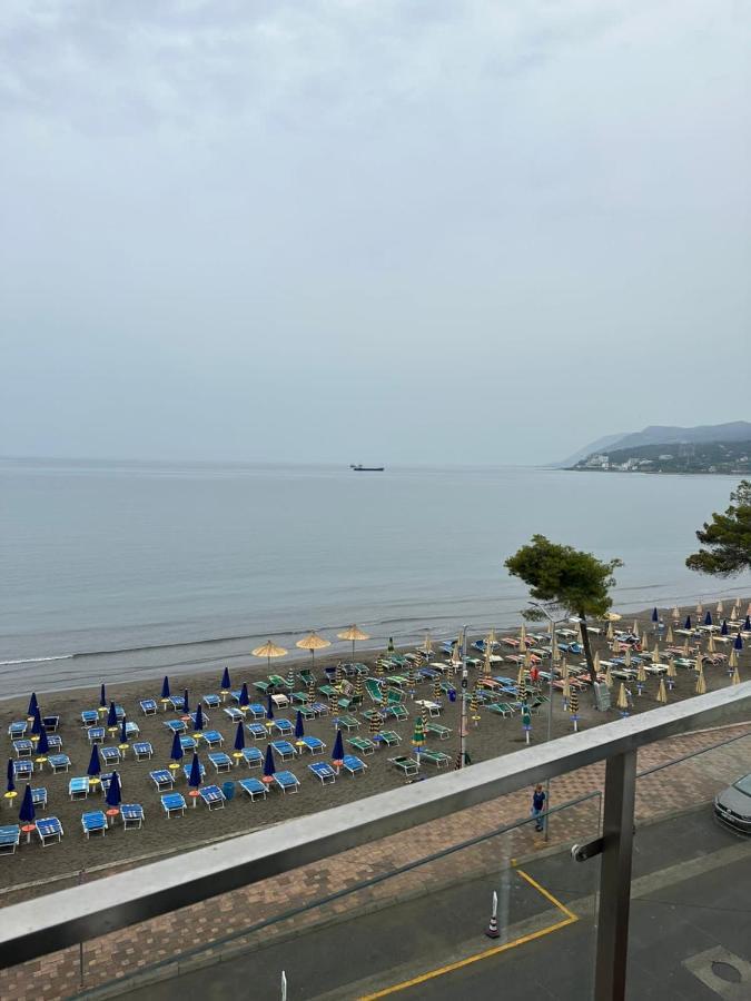 Holiday Home Sakes 外观 照片